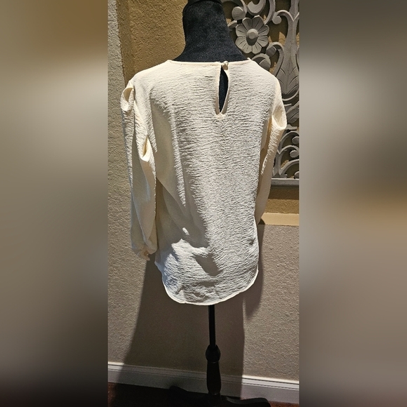 DKNY Women's Rouched 3/4-Sleeve Hammered Satin feel Top Small - Picture 2 of 6